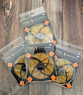 Tq120b Antec 4 Pcs -antec True Quiet 120mm X 25mm Blue Led Case Fans Built In Toolless Mount