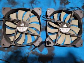 31-003737 Corsair Set Of 2 Brushless Fan 12v Dc 0.30a 120mm Model Fans 3 Pin