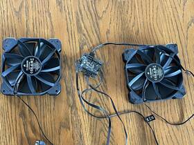 31-006456 Corsair 31006456 120mm Case Fans With Fan Controller #31-006456