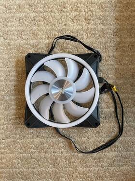 Co-9050100-ww Corsair Icue Ql140 Rgb 140mm Pwm Fan