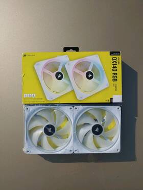 Co-9051008-ww Corsair 2x Icue Link Qx140 140mm Magnetic Dome Rgb Fans White