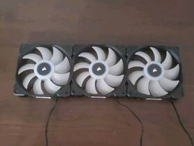 Co9050084ww Corsair Three Pack Of Af120 Led Computer Case Fans