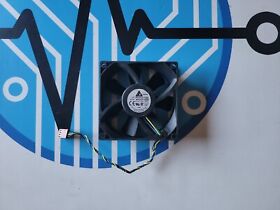 Afc0712db Delta 92mmx25mm High Airflow Extreme Hi Pwm Fan 4-wire 4-pin Connector