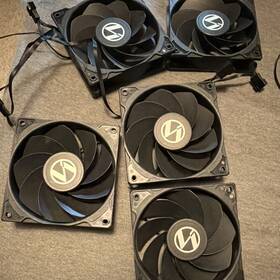 Lian Li 0a30-1700 5 Pack 120mm Black 4-pin Pwm Case Fans 1700rpm 58.54 Cfm Fdb
