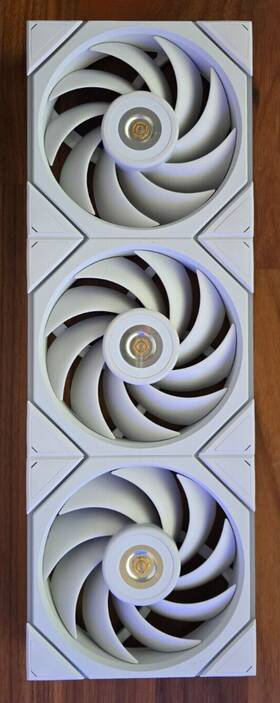 Lqld0710 Lian Li Uni Fan Tl 120 Rgb White No Controller 3 Pack Pc Case Fans