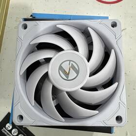 Uf-p28120-1w Lian Li Uni P28 120mm Computer Case Fan - White Purchase All 3 Priced As Each
