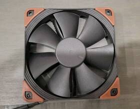 Nf-f12  Noctua 716123315414 Ippc 3000 Pwm Heavy Duty Cooling Fan 4-pin Rpm 120mm Bla