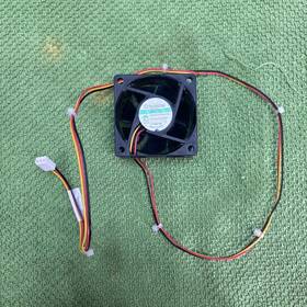 Mb60251v3-000u-g99 Sunon Mb60251v3000ug99 Lot Of 10 Maglev 12v Fans