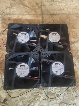 Xfs12038b24hh Xfx Lot Of 4 Industrial 24v Dc Brushless Cooling Fans 120x120x38mm