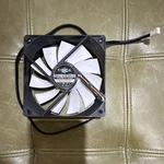 Fractal Design Silent Series R2 120MM Sleeve Case Fan 1200RPM 3-PIN Black/white. Fixed Price $5.00.