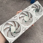 Lian Sl-infinity Fans 3 Pack 120MM White (see Description). Fixed Price $74.99.