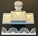 Martha Stewart Daisy Fan Deep Edge Border Punch Flower. Fixed Price $8.99.