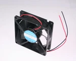 Lot Of D31-B10A-04W3-100 Globe Motors 12 Vdc Fan. Fixed Price $39.00.